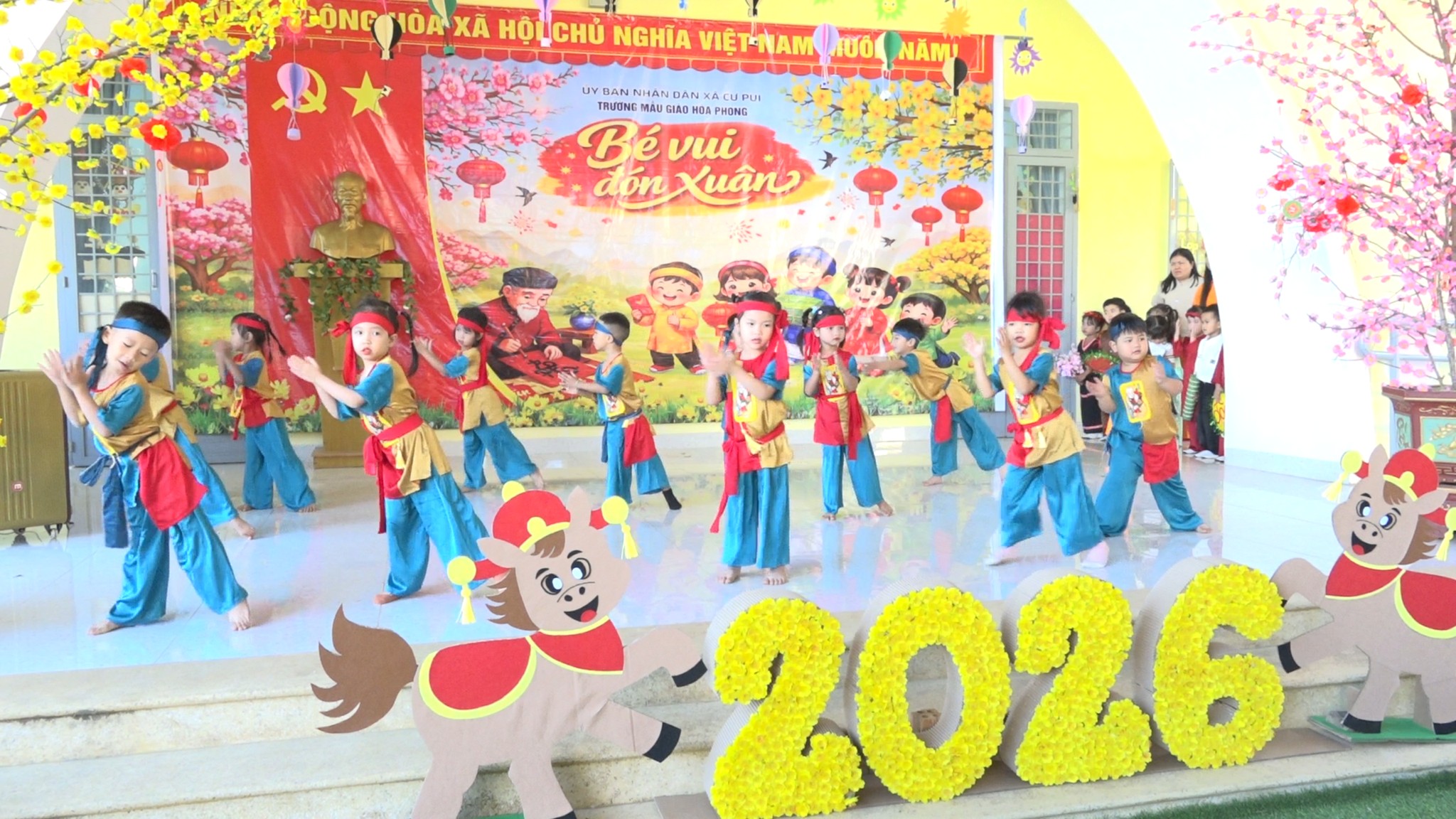 Ngày hội “Bé vui đón Xuân”