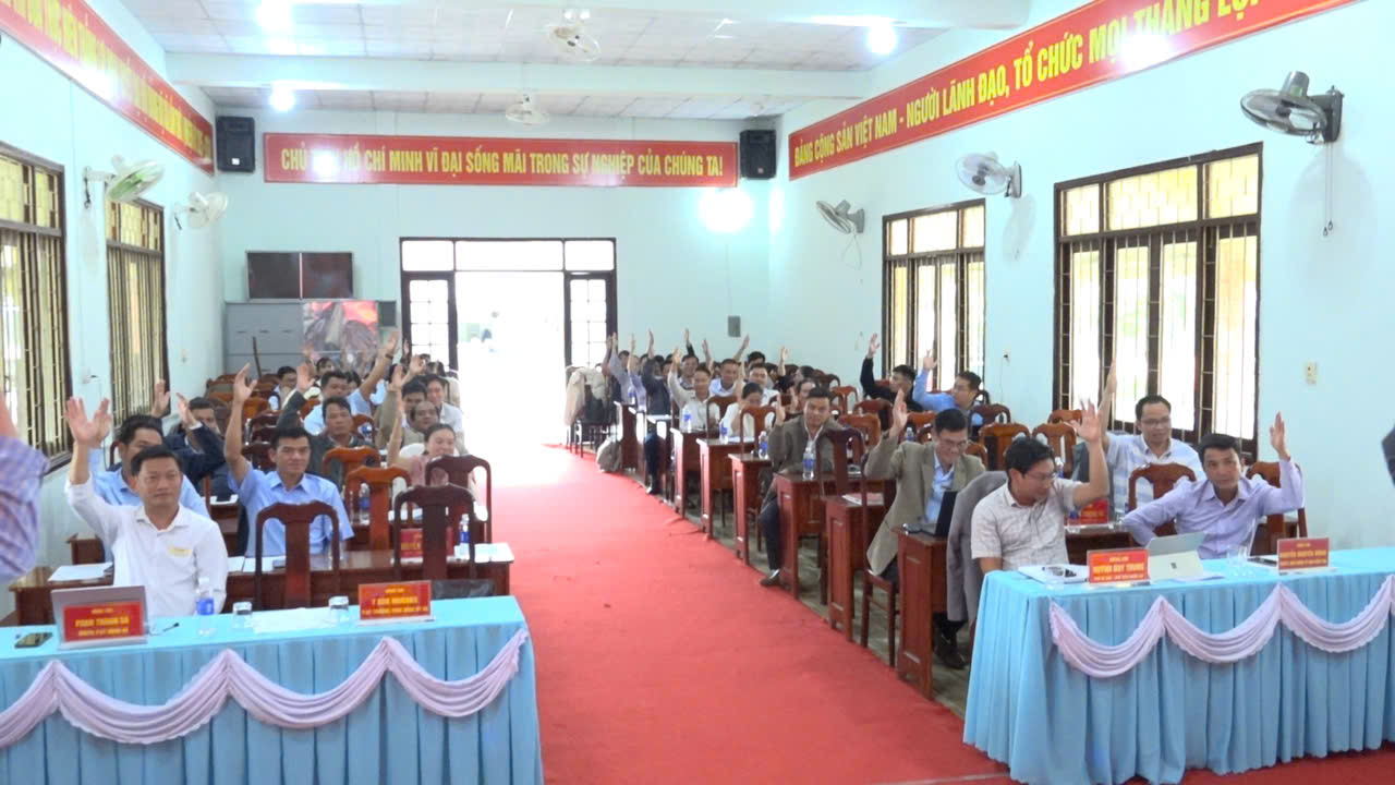 Hội nghị lấy ý kiến cử tri nơi công tác đối với người giới thiệu ứng cử Đại biểu HĐND xã Cư Pui, nhiệm kỳ 2026 – 2031