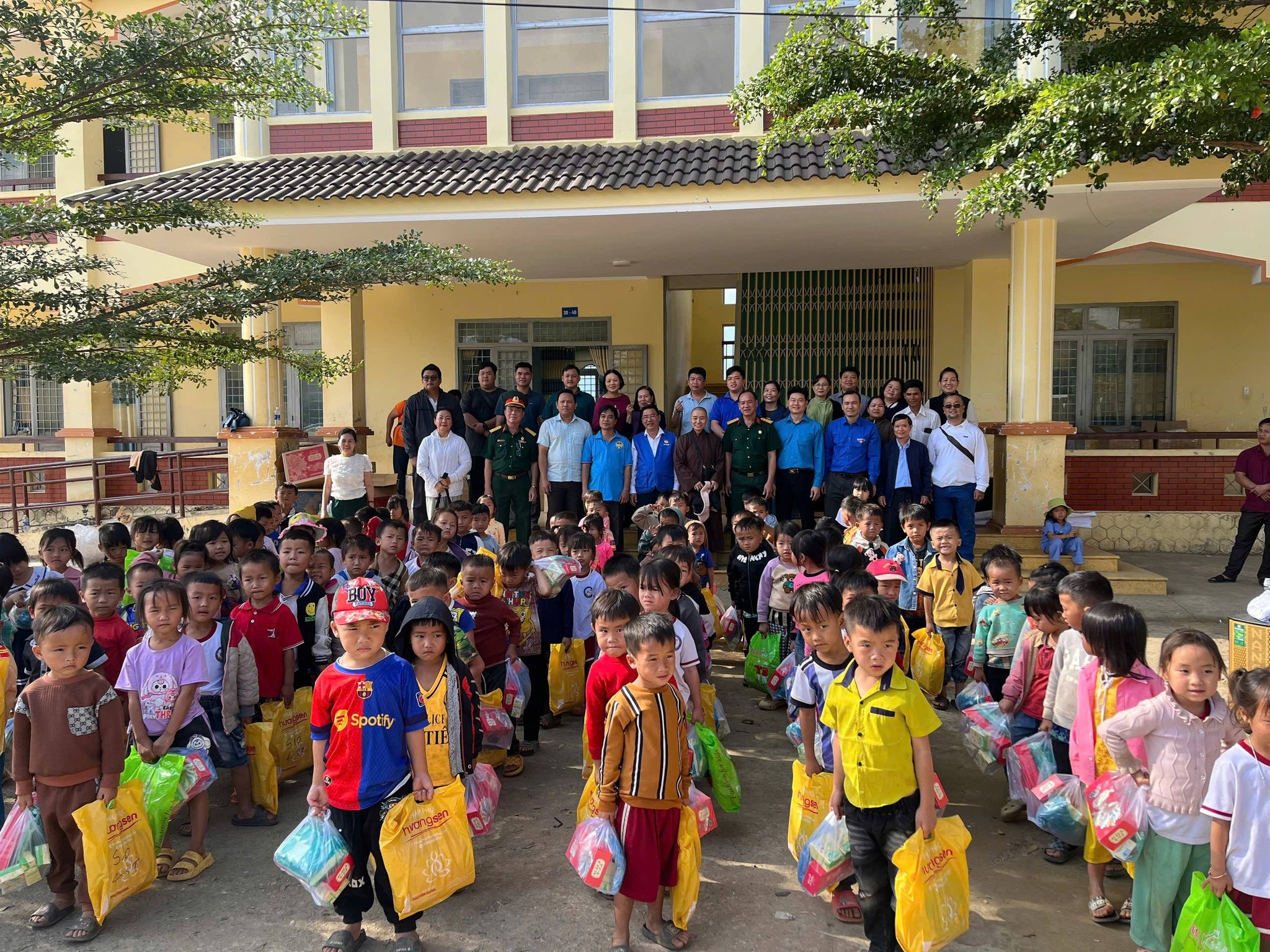 616330850_858322827101964_5845689264954689902_n