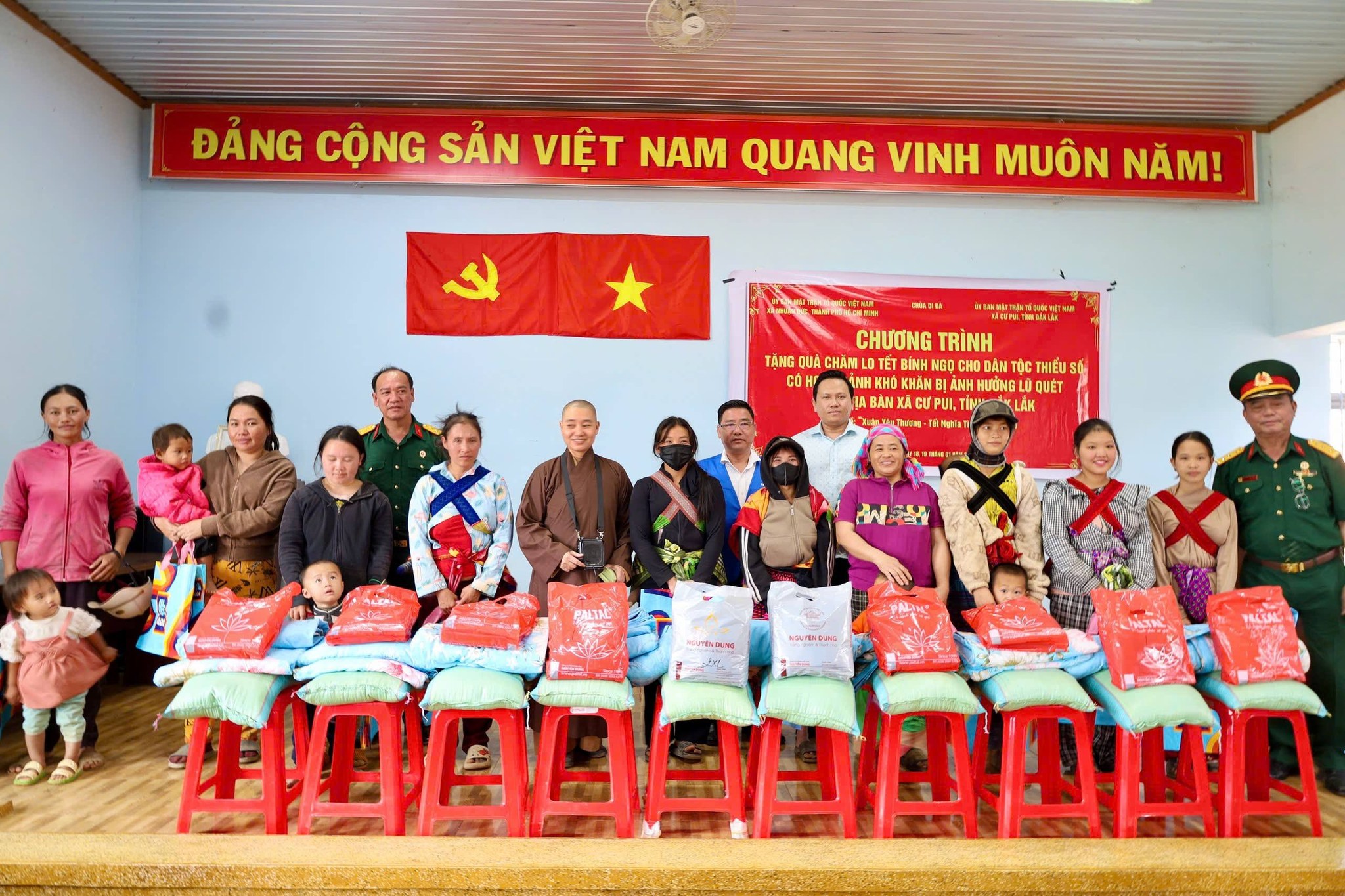 Xuân yêu thương – Tết nghĩa tình, lan toả yêu thương về xã Cư Pui