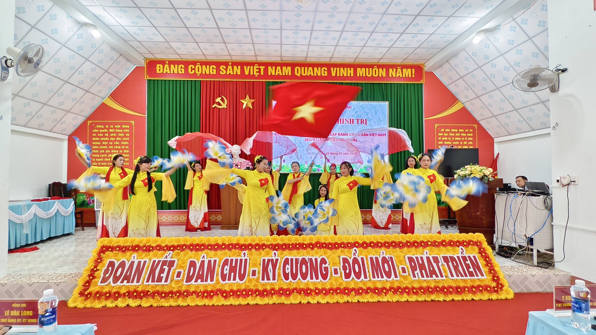 Chào mừng ngày thành lập Đảng Cộng Sản Việt Nam