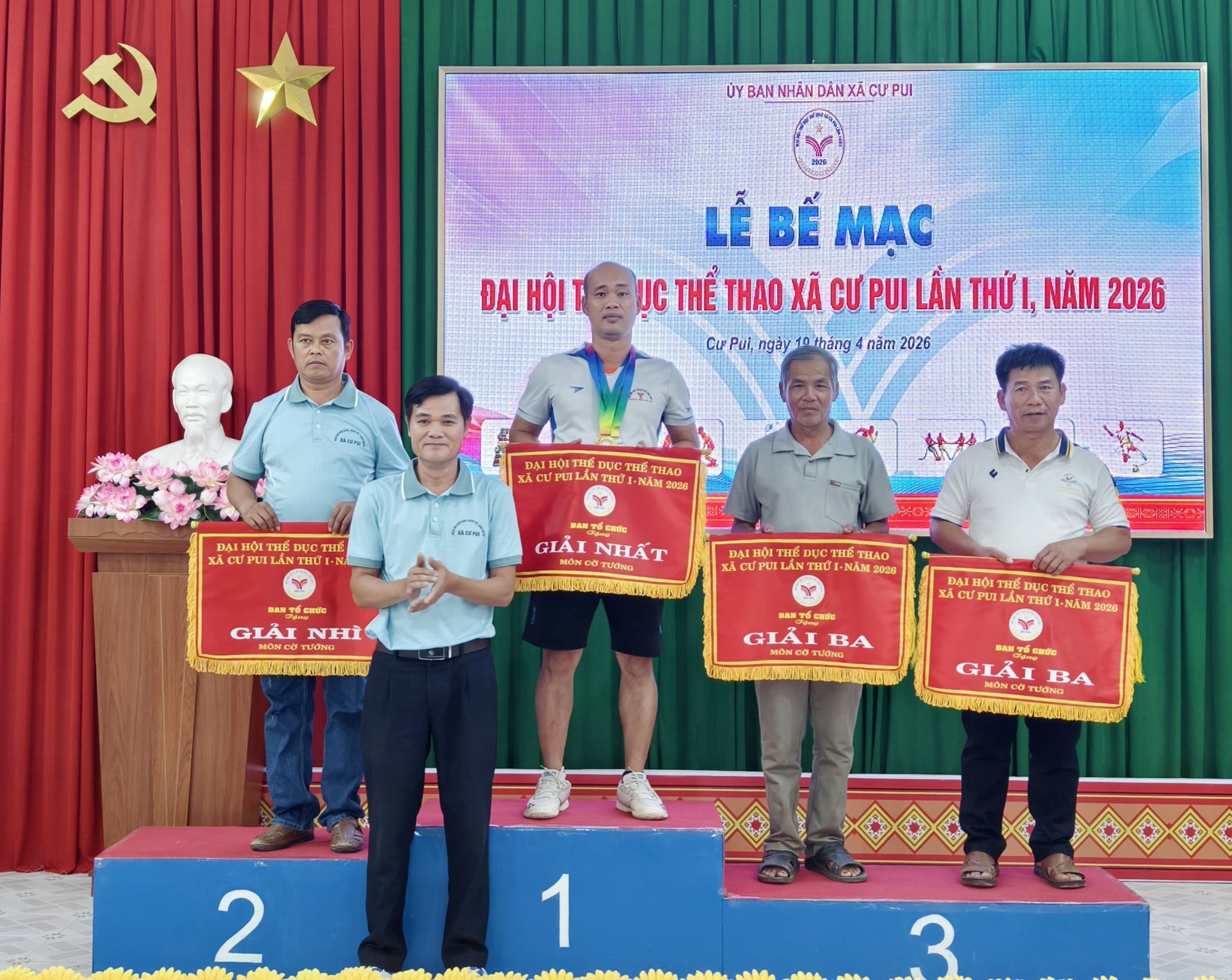 Bế mạc Đại hội Thể dục thể thao xã Cư Pui lần thứ I