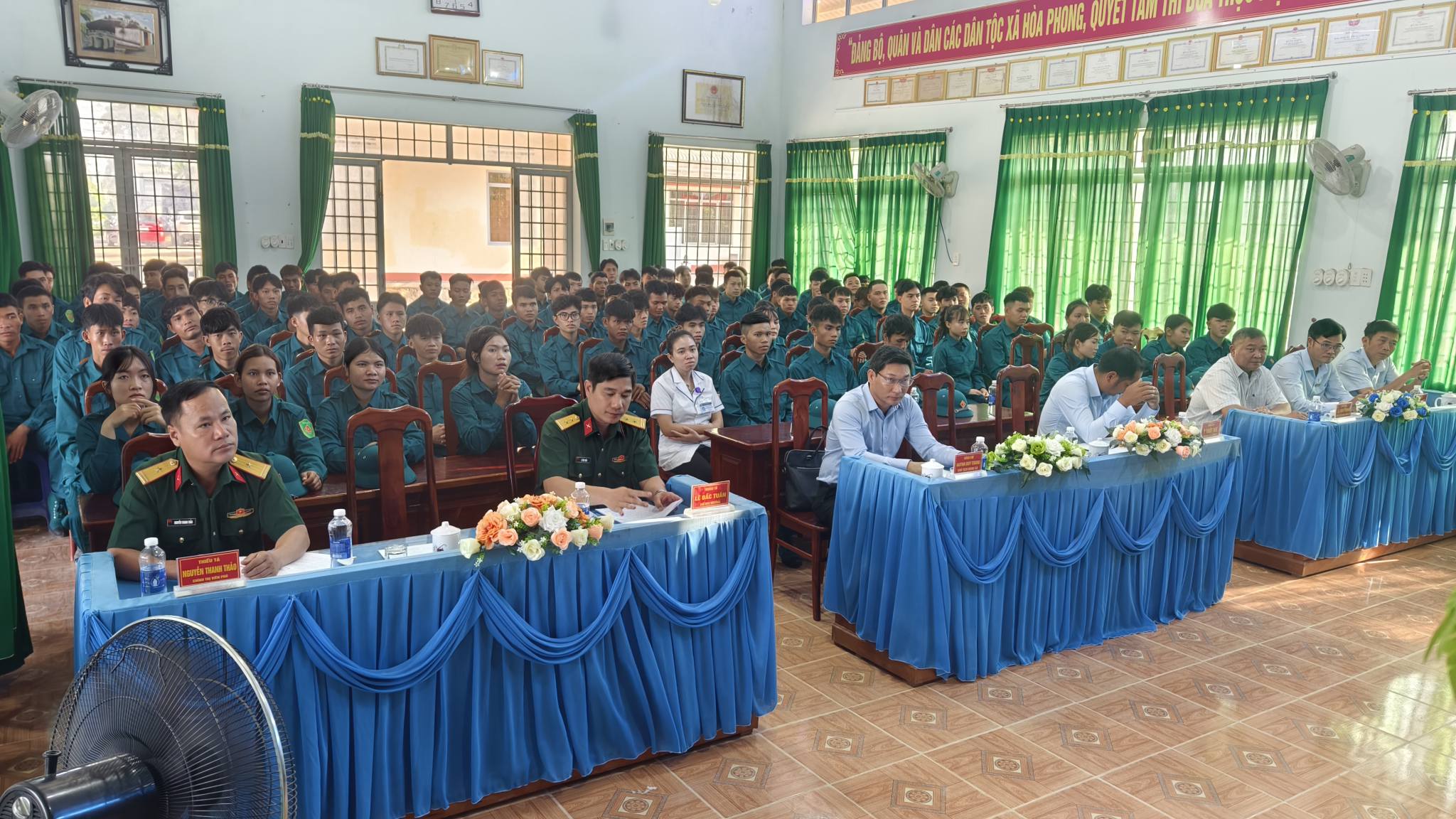 UBND xã Cư Pui tổ chức Lễ kết nạp lực lượng dân quân và ra quân huấn luyện năm 2026